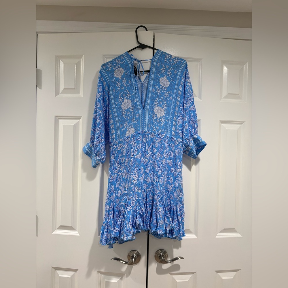 Blue & White Floral Boho Mini Dress with Tassel Tie Waist – Flowy Ruffle Hem - Picture 3 of 4